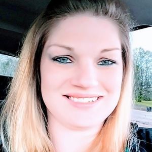 Meet your Posher, Andrea lynn